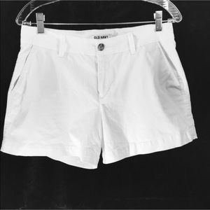 Old Navy Sz 4 White Shorts with Pockets, Like New